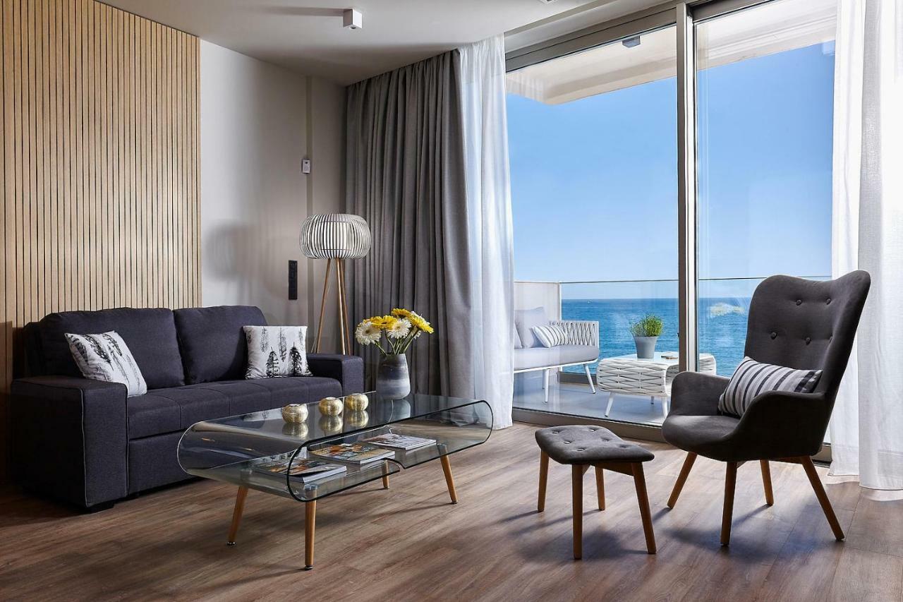 Seafront Apartments By Myseasight แอร์ซอนิสซอส ภายนอก รูปภาพ